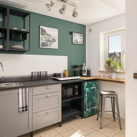 Apartamento Wohlfuehlwohnung Mit Parkplatz, Zentral, Schnelles Wlan, Bodensee & Schweiz Naehe